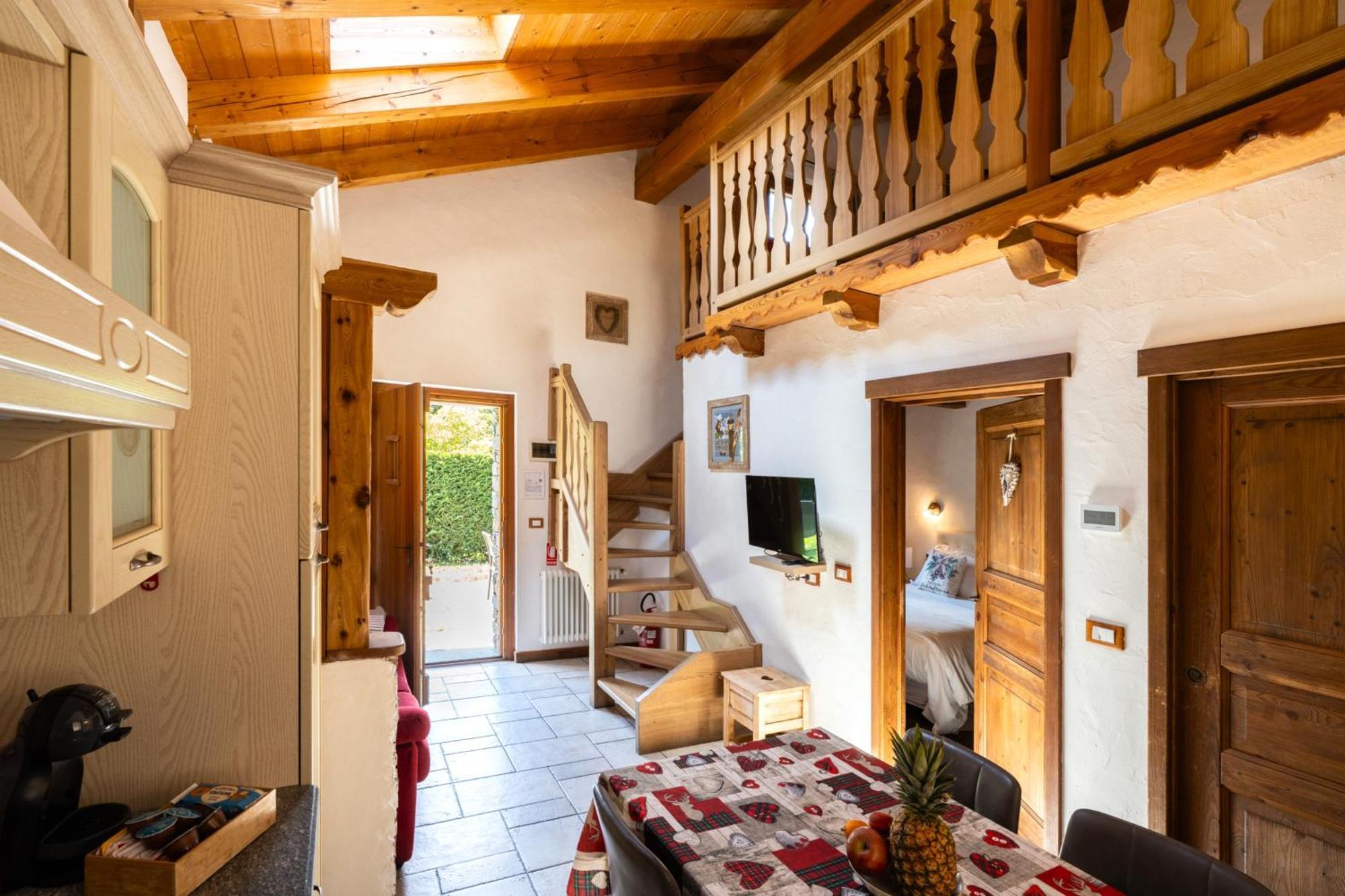 Bijoux Des Alpes - Mont Blanc Village La Salle Eksteriør bilde