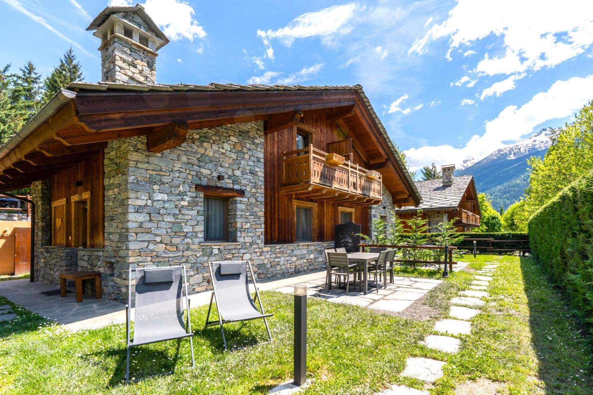 Bijoux Des Alpes - Mont Blanc Village La Salle Eksteriør bilde